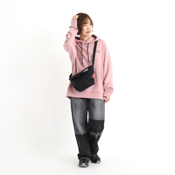 Manhattan Portage Nylon Messenger Bag - Red - Picture 6 of 13